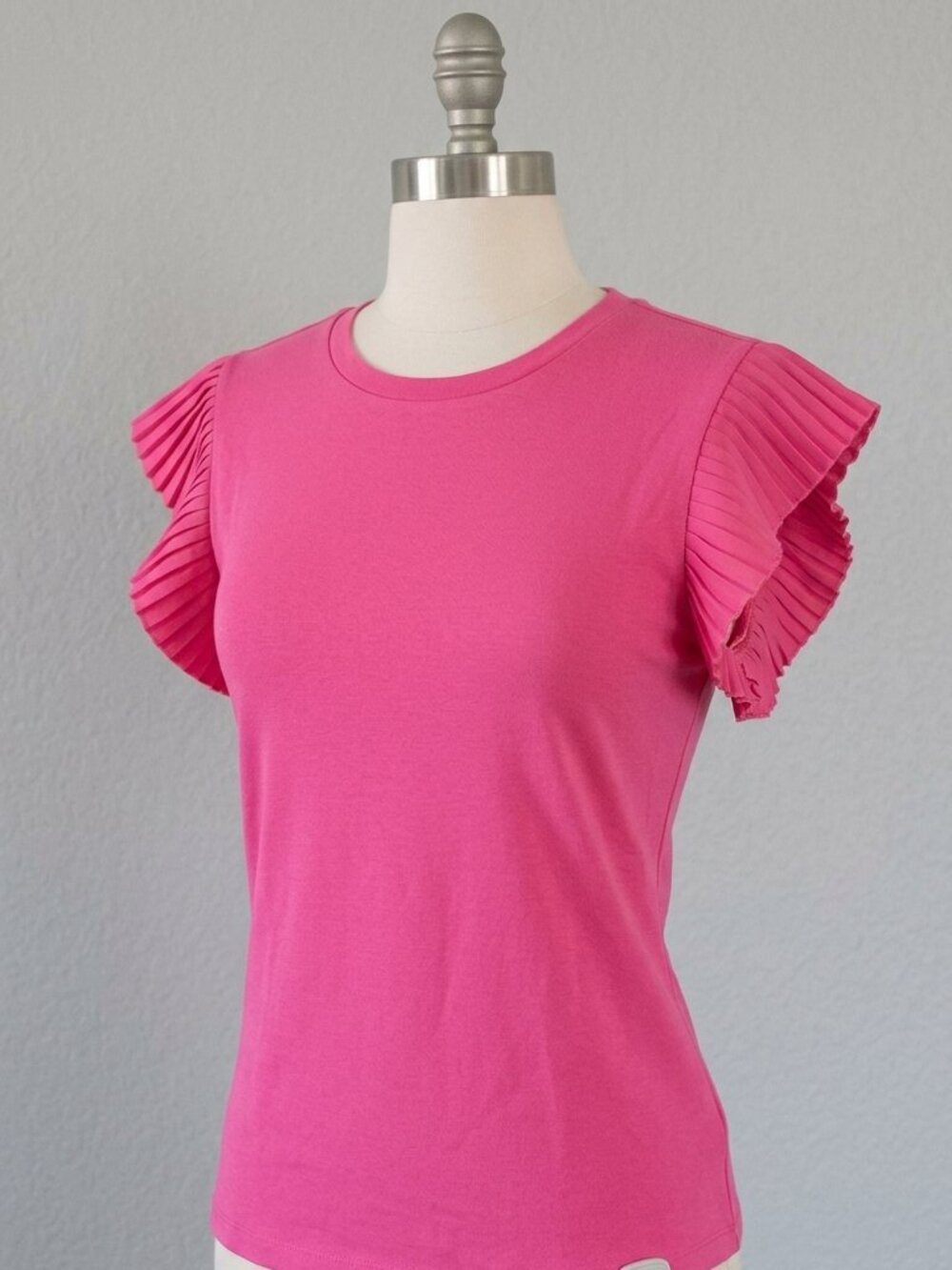 Vince Camuto "Windswept Wonder" Pink Ruffle Sleeve Top 💗
